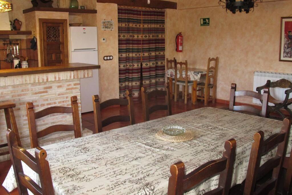 Gran Casa, Lagunas De Ruidera, Bbq, Porche, Chimenea エクステリア 写真
